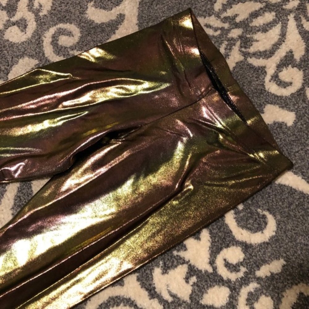 Blackmilk gold/bronze oil slicks leggings